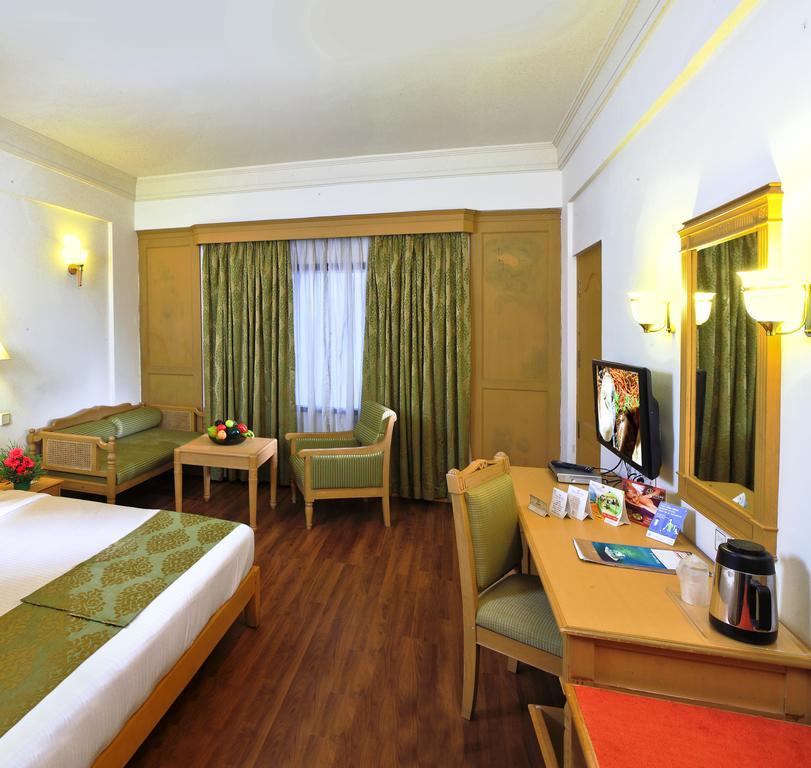 Готель Abad Atrium Kochi Екстер'єр фото