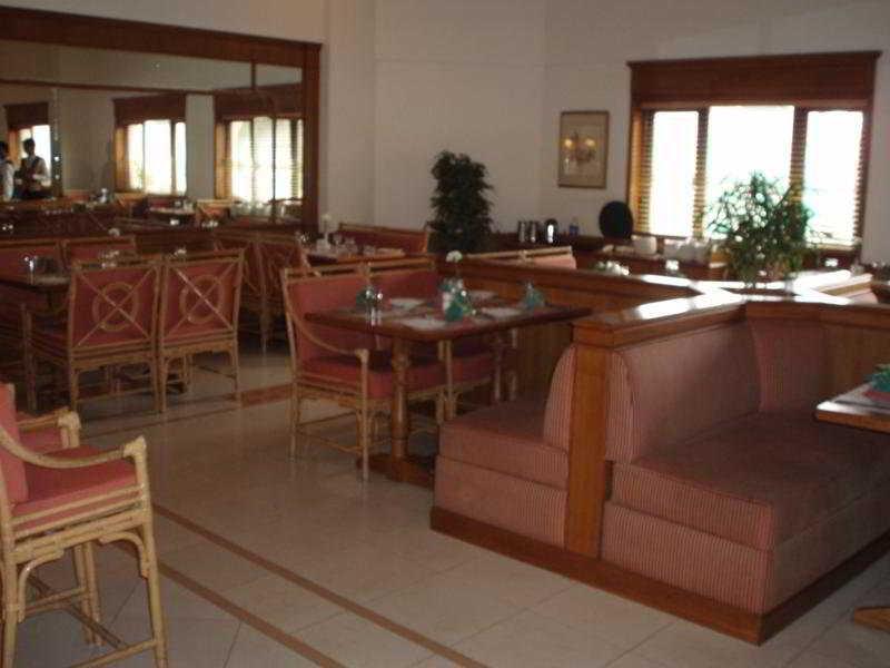 Готель Abad Atrium Kochi Екстер'єр фото